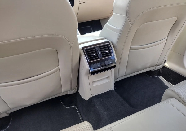 Skoda Superb cena 96500 przebieg: 88000, rok produkcji 2017 z Warszawa małe 781